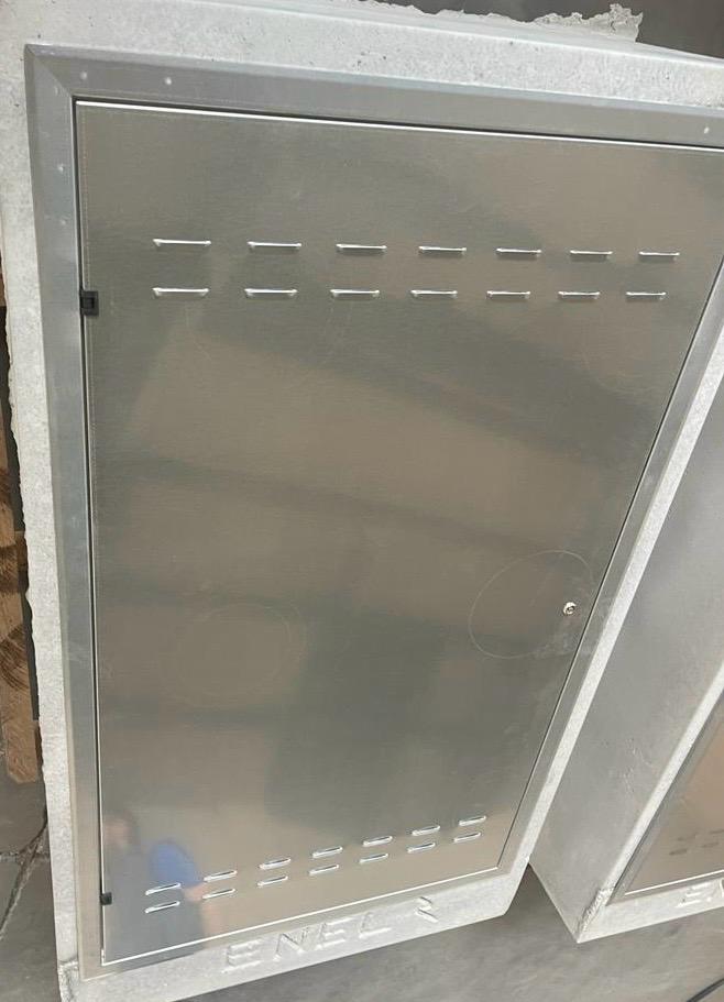 F3943B486XA01 PORTA/portina LAMIERA zincata con chiusura per quadri elettrici contatore MISURA H1385XL815 Art.B486XA01