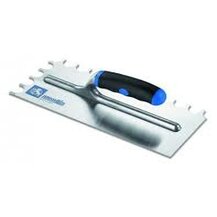 F360442323 Art.042323 FRATTONE/frattazzo DENTATO SPECIALE in acciaio DENTE 20MM manico in pvc mis.280X120 Ausonia